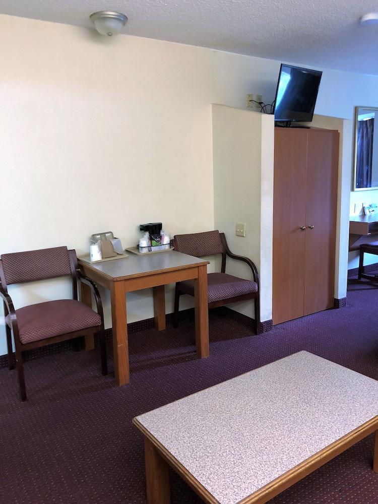 Sleep Inn & Suites Tallahassee-Capitol Екстер'єр фото