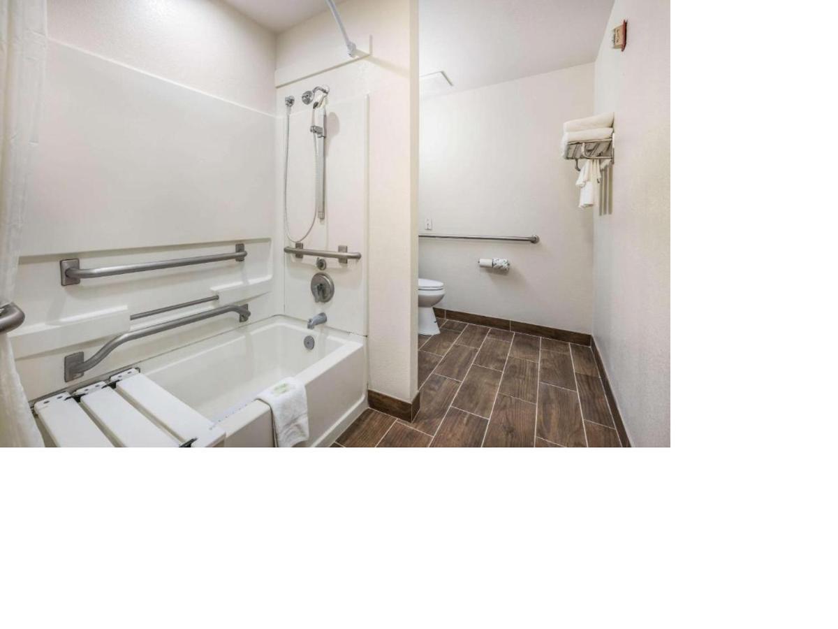 Sleep Inn & Suites Tallahassee-Capitol Екстер'єр фото